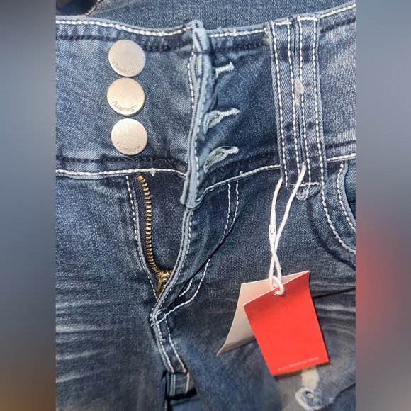 flamingo women’s flare jeans. - Picture 5 of 5